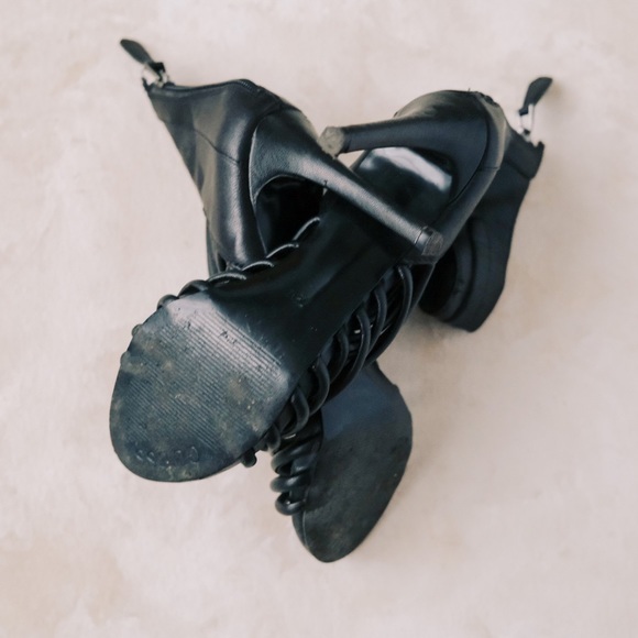 Guess Conny Sandal Heels - Picture 7 of 8